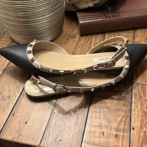 Valentino Rockstud Flats - Picture 8 of 10
